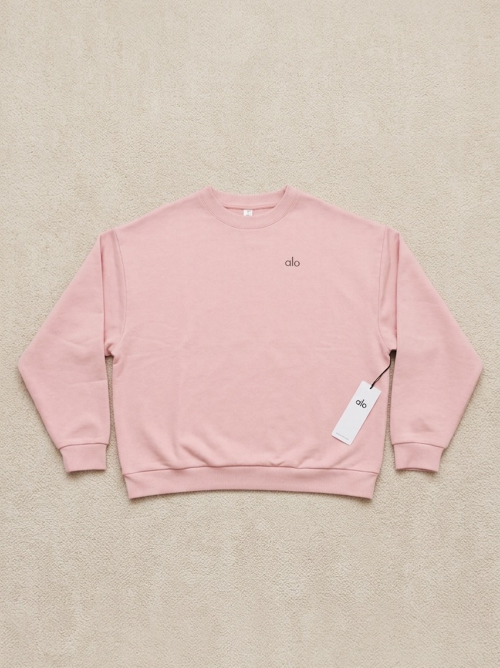 ALO Yoga Crewneck Sweatshirt in Soft Pink